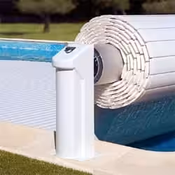 Comment nettoyer un volet piscine