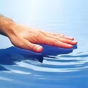 Conseils sur l'entretien de l'eau de piscine, guides et infos