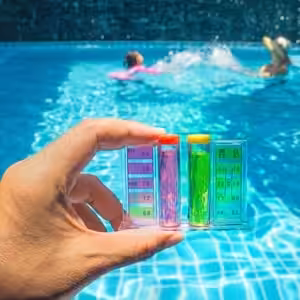 Réaliser l'équilibrage de l'eau de piscine